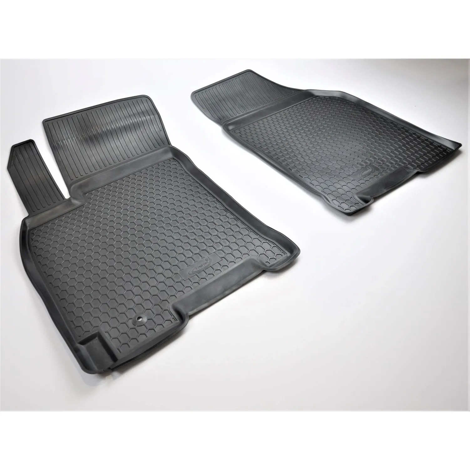 Коврики в салон передние 2шт полиуретан с крепежом Daewoo Leganza 1997-2004 COMFORT 0805503PLC