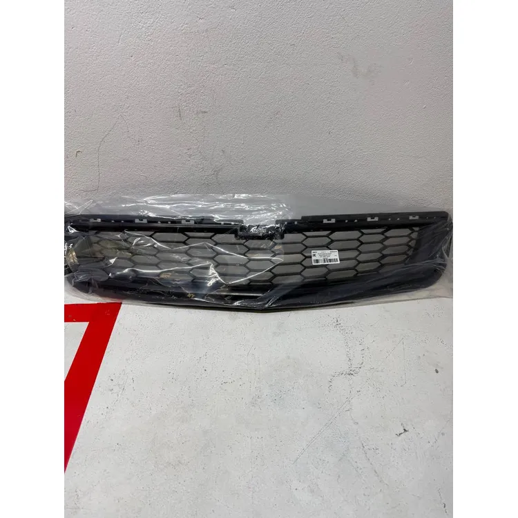 Решетка радиатора нижняя черная Chevrolet Cobalt (2011-2023), Уценка SCHOFFER SHF02787-N0 Уценка