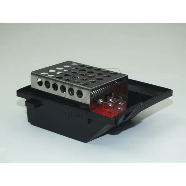 Резистор отопителя QUATTRO FRENI QF10Q00162