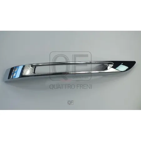 Рамка противотуманной фары LH QUATTRO FRENI QF01M00025