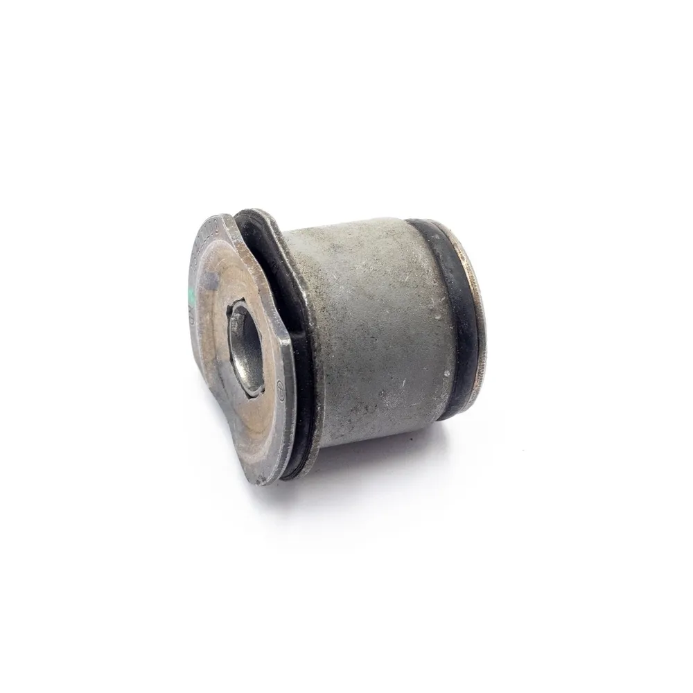 Втулка подвески GM GENERAL MOTORS 13411102