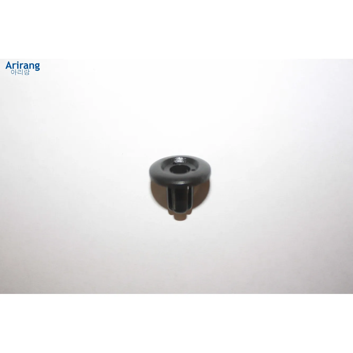 Клипса крепления брызговиков Hyundai (Kia; Daewoo; Chevrolet) ARIRANG ARG17-8083