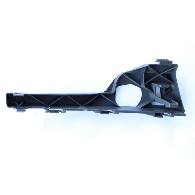 Кронштейн крепления бампера переднего Лев. Ford Focus 2004-2011
