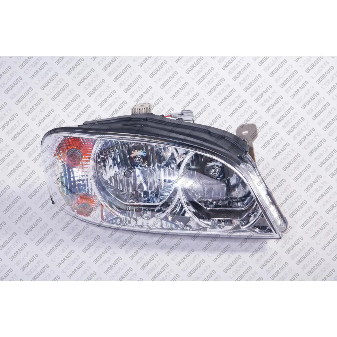 Фара KIA Spectra UkorAuto UKA2N51320