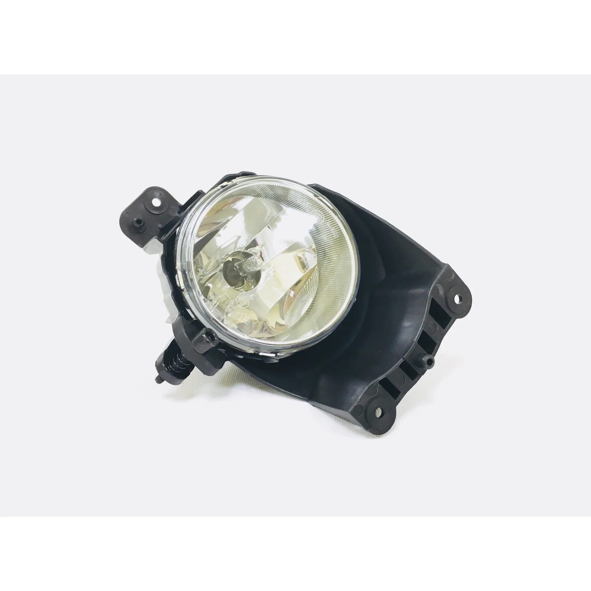 Фара противотуманная UkorAuto UCH9A913629