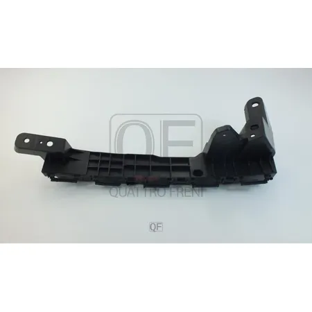 Кронштейн фары RH QUATTRO FRENI QF41M00020