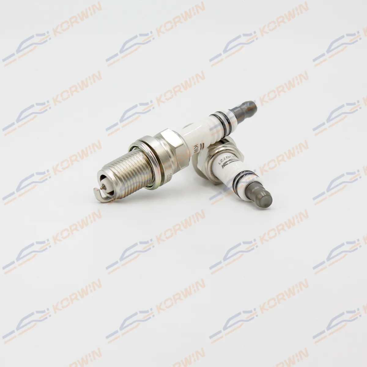 Свеча зажигания (аналог PFR6B) Double Platinum KORWIN KWND0721