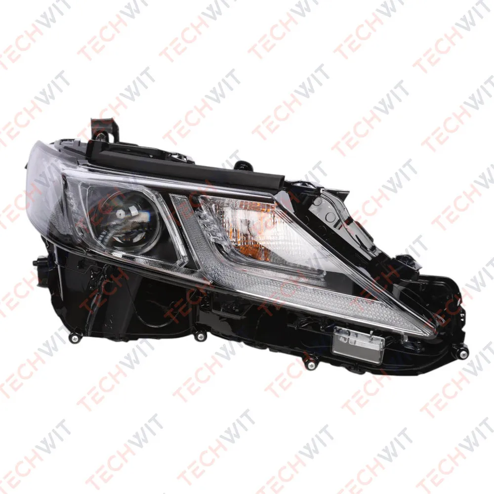 Фара передняя Прав. Toyota Camry 2018- Xenon с блоком розжига and LED TECHWIT HD001TYT080TW