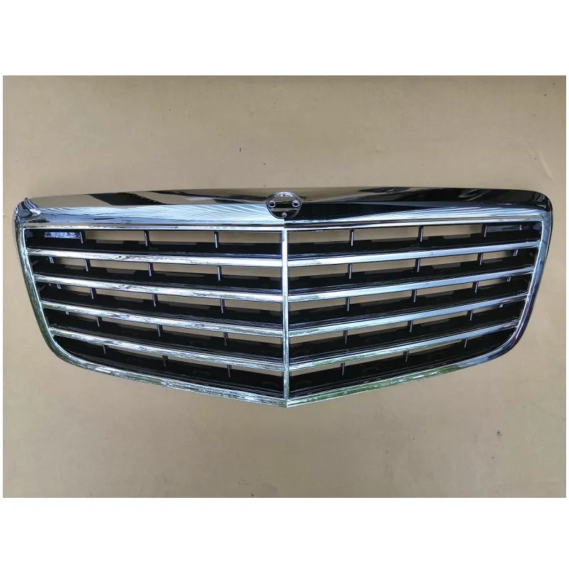 Решетка радиатора хром/черн (Classic Avantgarde) MERCEDES W211 07- GOOD GO MB11221