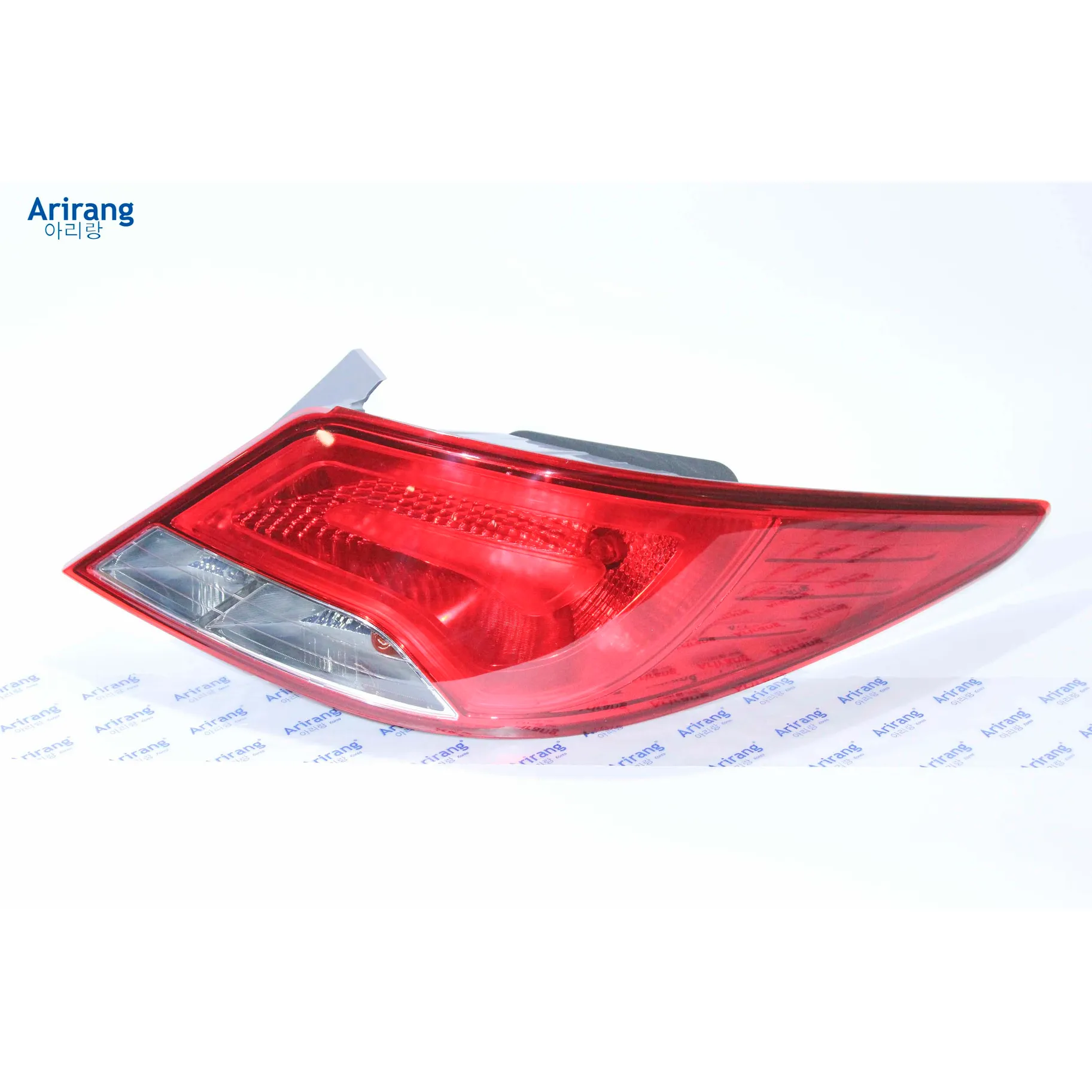 Фонарь задний правый ARIRANG ARG23-2181R TAXI