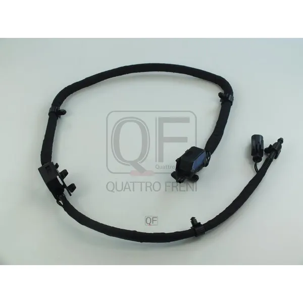 Шланг омывателя ветрового стекла с форсунками QUATTRO FRENI QF10N00508