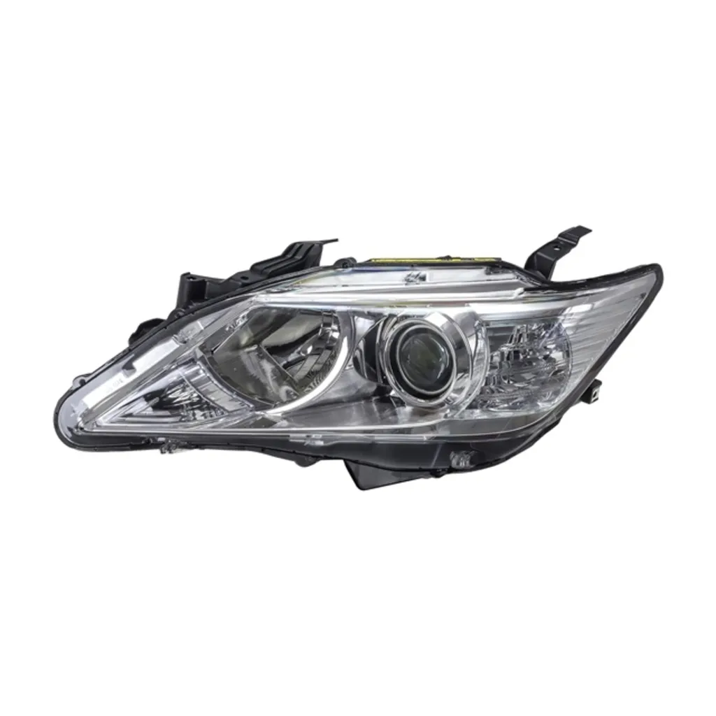 Фара левая не ксенон CAMRY 2012- TYL016010102L