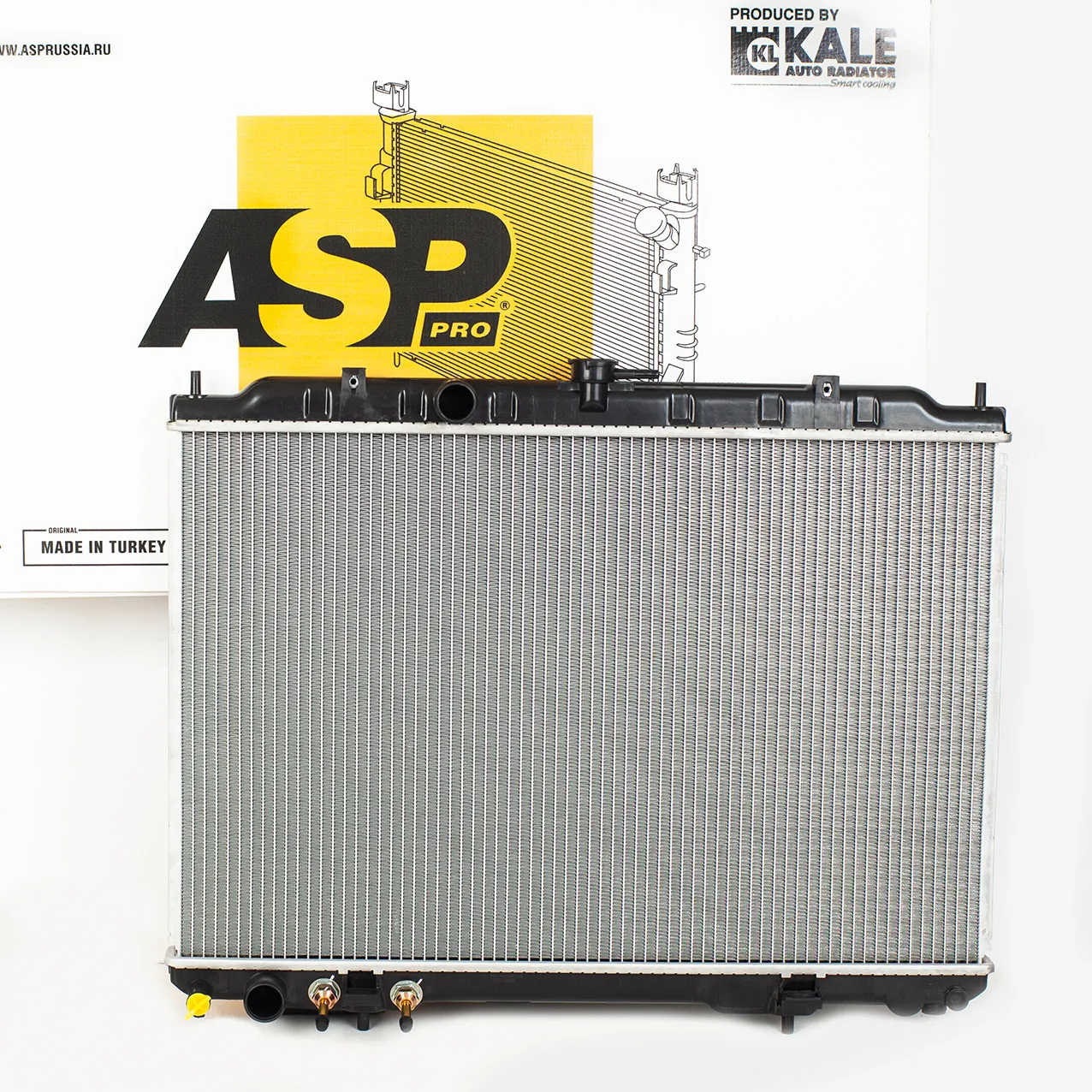 Радиатор охлаждения Nissan X-Trail T30 (01-) AT паяный ASP AL10673