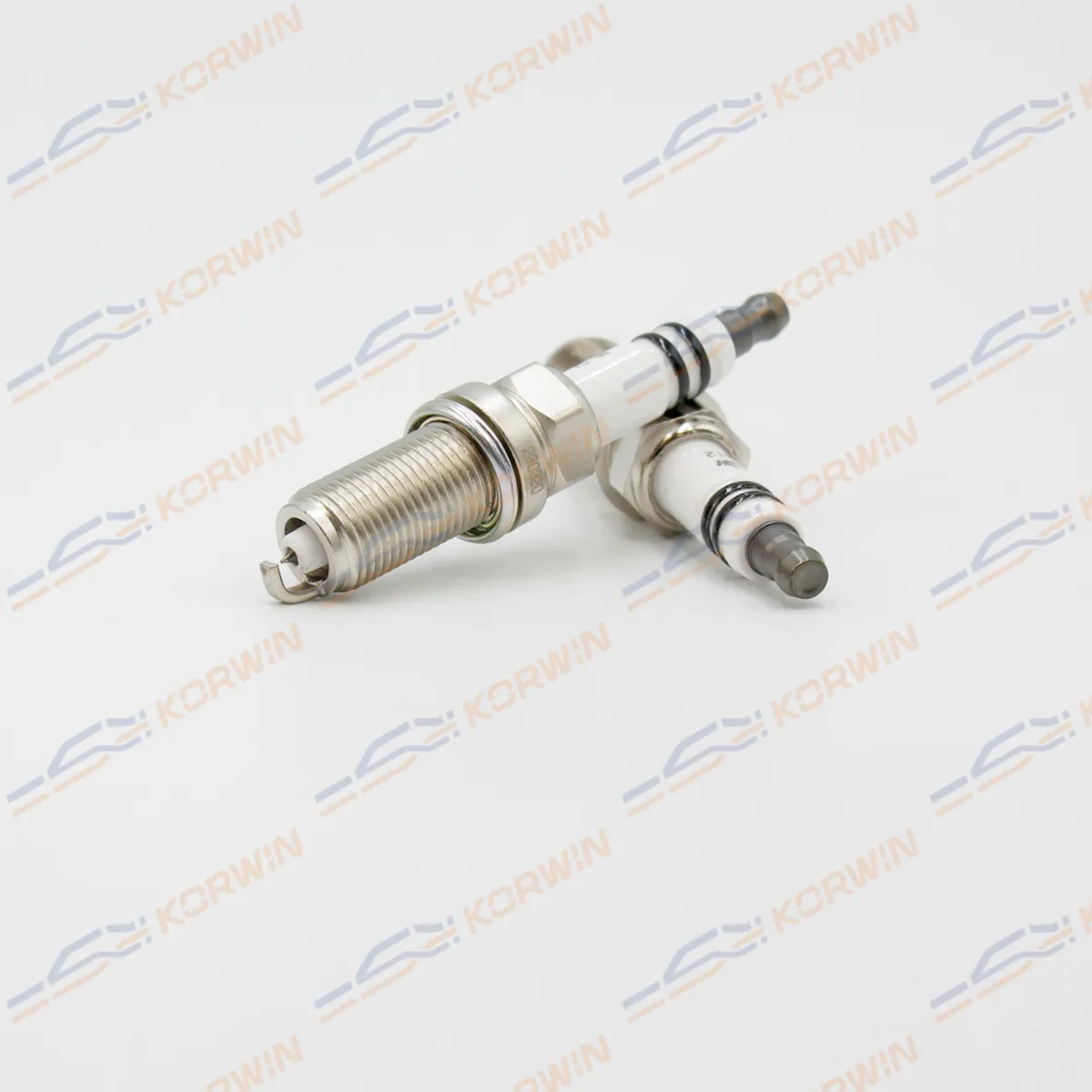 Свеча зажигания (аналог LFR6CGP) Platinum KORWIN KWND0612