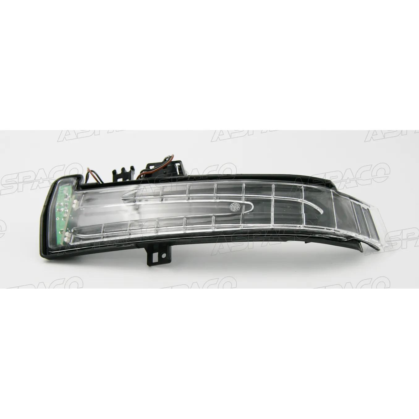 БОКОВОЙ ФОНАРЬ ЛЕВЫЙ (L) MERCEDES A CLASS (12)/B-CLASS (11)/C-CLASS (07-14)/E-CLASS (09)/S-CLASS ASPACO AP67401