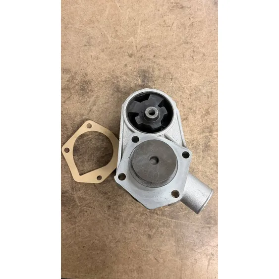Помпа, водяной насос, Уценка SKODA Felicia 94-01 mot.1,3L DOLZ S-194-N0 Уценка