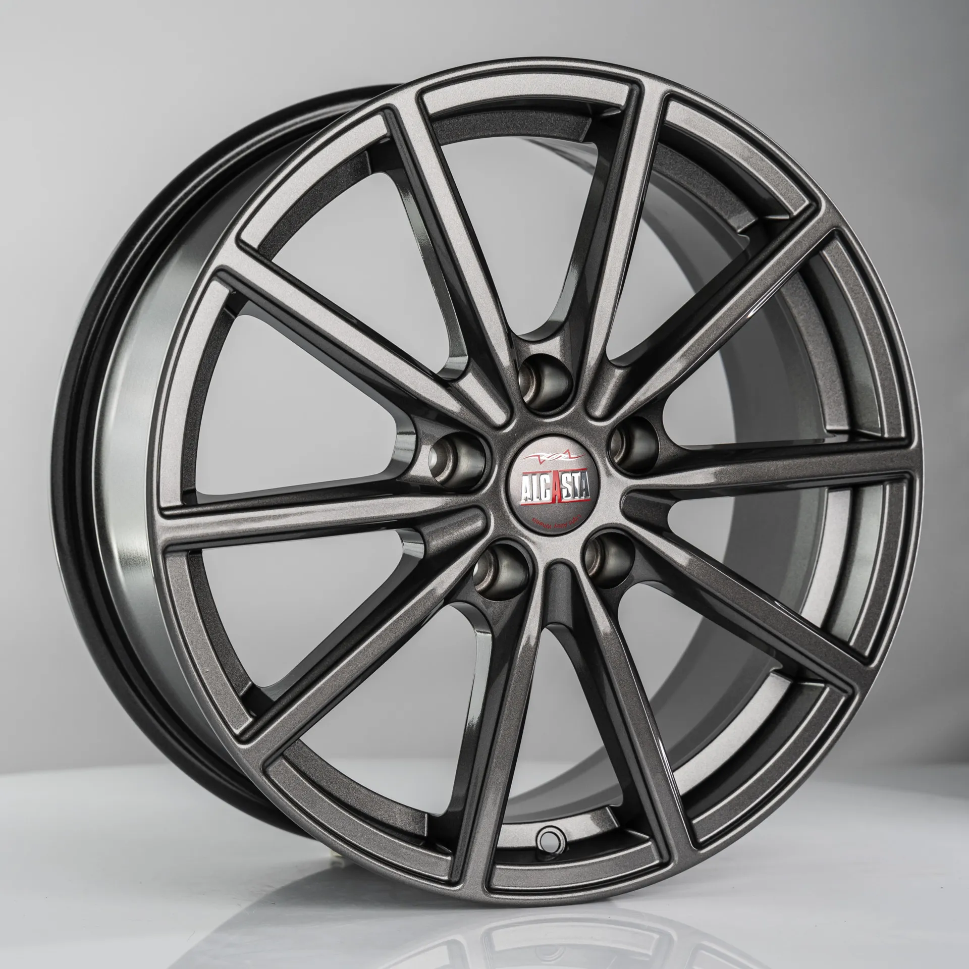 Диск литой R17 7J 5x108/60.1 ET33 ALCASTA M61 Graphite 3862227