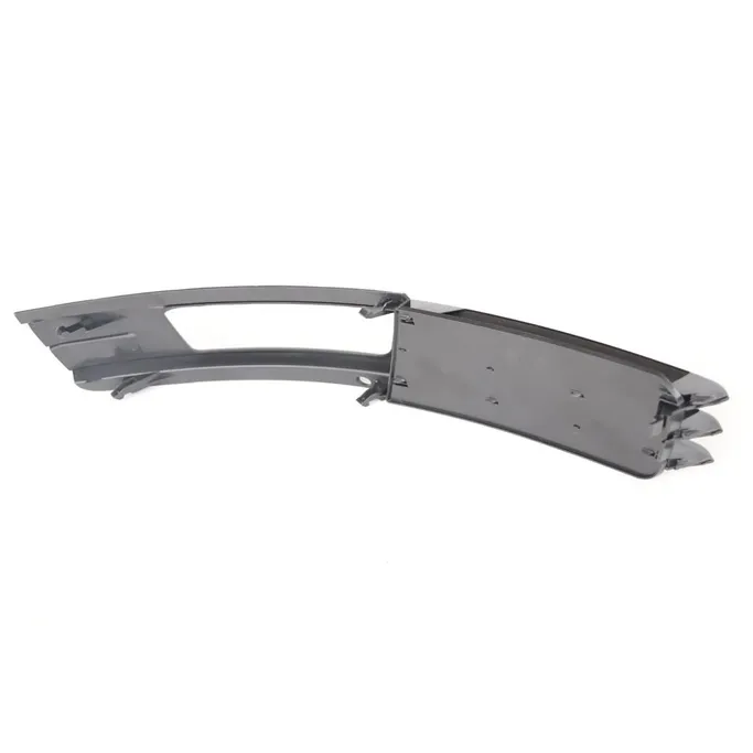 Накладка фары противотуманной Прав. Audi A6 2008-2011 DoCar 4F0807682P01C-DCR