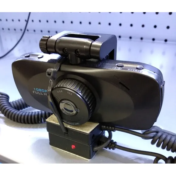 Уценка Видеорегистратор AutoExpert DVR-810, 2.7, 140°, G-сенсор, Full HD, Уценка, , Max Вт