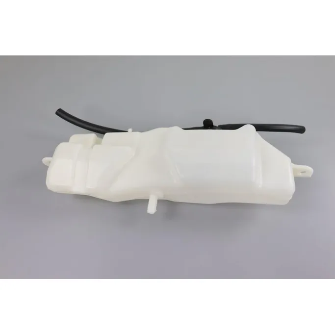 Бачок расширительный Toyota Camry 2012-2015 1647036010DCR