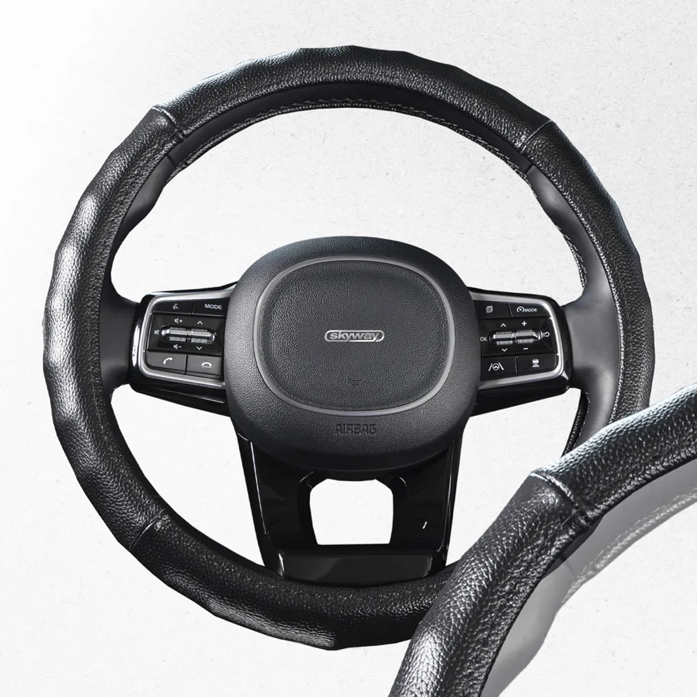 Оплетка на руль Real-6 нат.кожа, Черная M; SKYWAY SKYWAY S01108010