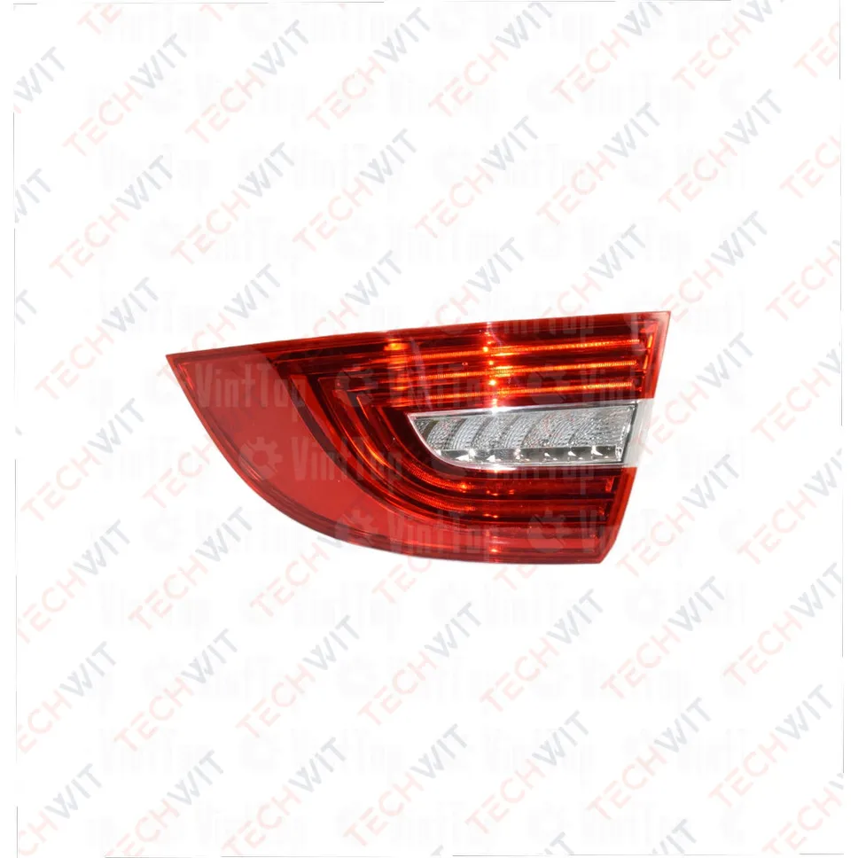 Фонарь задний внешний Прав. Skoda Superb 2013- TECHWIT HD006SKD016TW