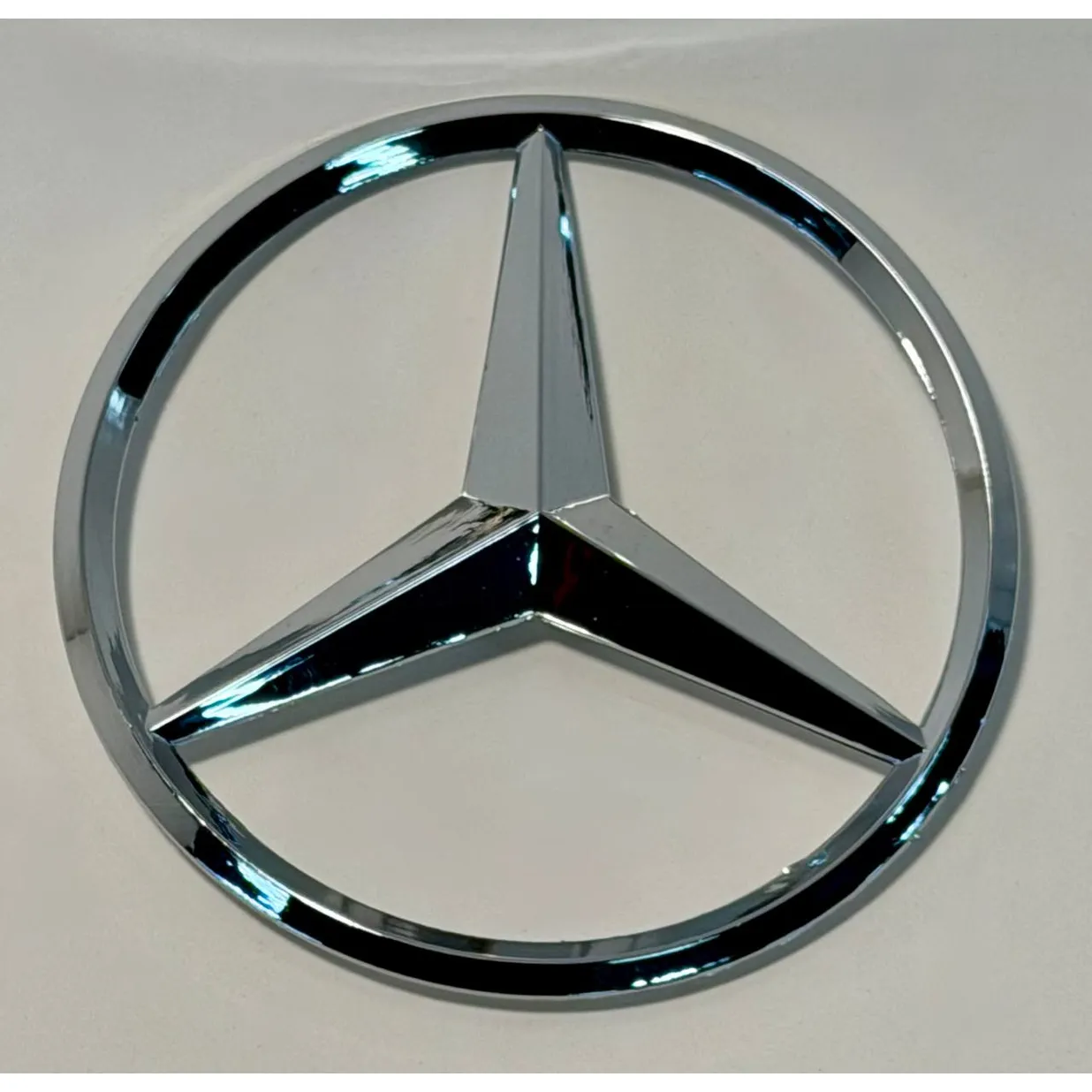 Уценка ЭМБЛЕМА КРЫШКИ БАГАЖНИКА / MERCEDESSTERN, Уценка MERCEDES-BENZ A1668170016-N0