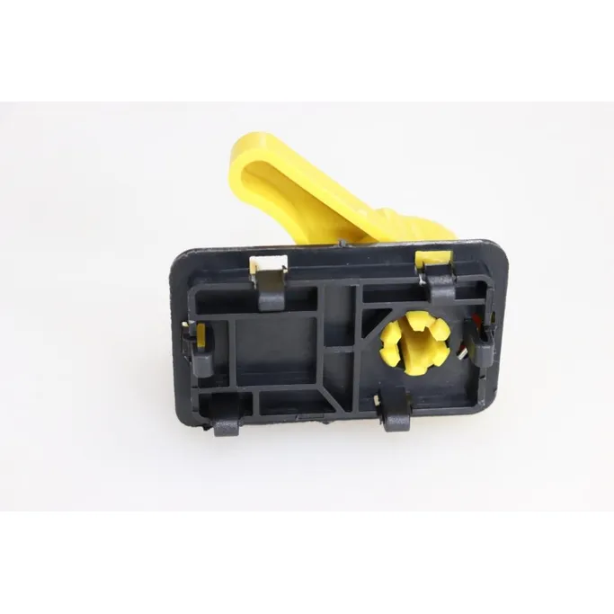 Рычаг тяги замка капота Ford Focus 2012-2018 DoCar 1804625DCR