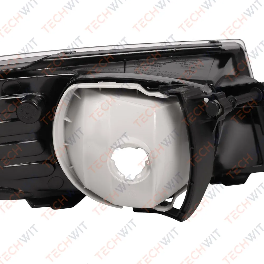 Фара противотуманная Лев. Skoda Fabia 2011 TECHWIT HD002SKD015TW