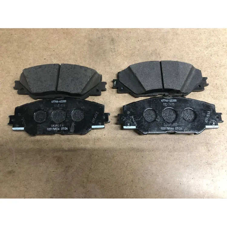 Колодки передние, Уценка TOYOTA RAV 4 06-> TOYOTA 04465-42180-N0 Уценка