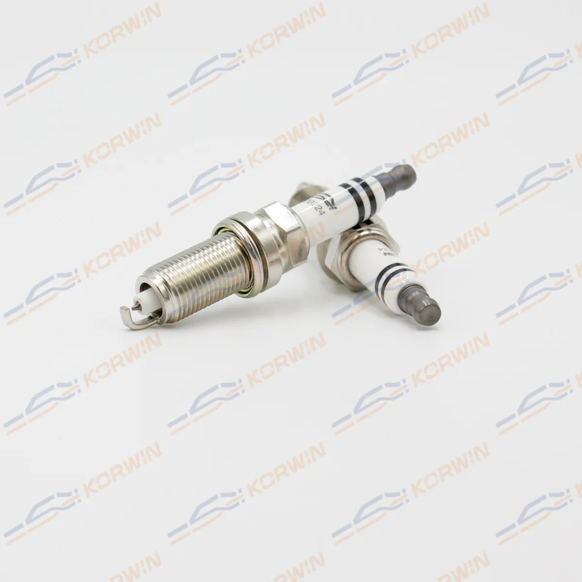 Свеча зажигания (аналог PLZFR6A11S) Double Platinum KORWIN KWND0724