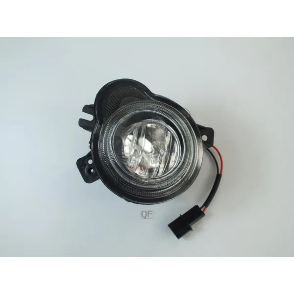 Фара противотуманная RH QUATTRO FRENI QF01M00124