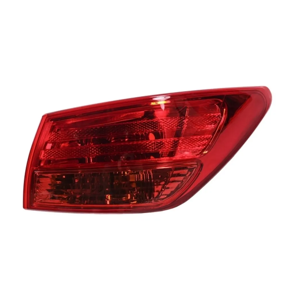 Фонарь задний правый внешний G11 BLUEBIRD SYLPHY 2005-2012 NSL22063823R