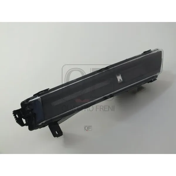 Фара противотуманная RH QUATTRO FRENI QF01M00157