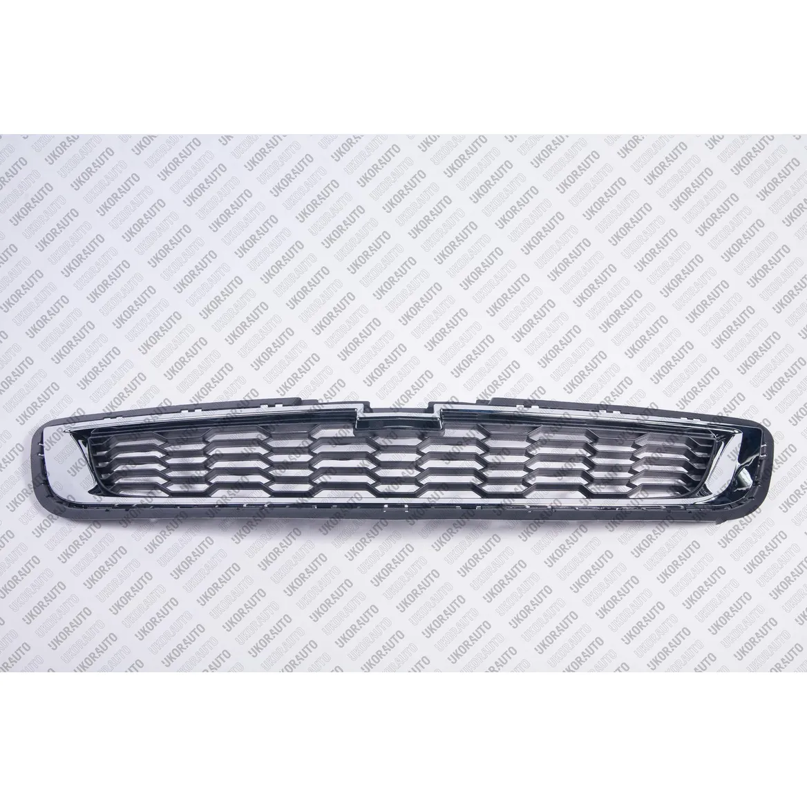 Решетка радиатора нижняя часть (в сборе с хромом) UkorAuto UCH9B113606