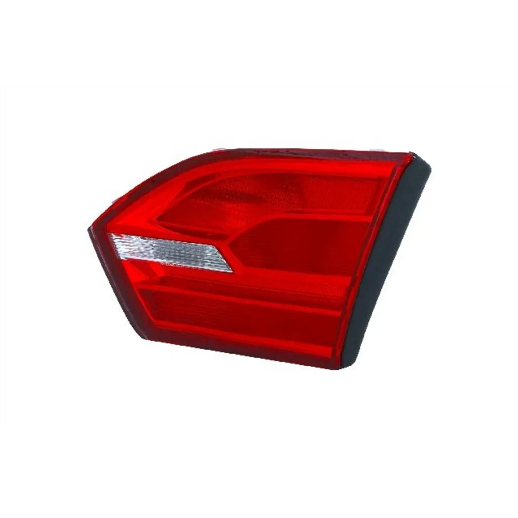 Фонарь задний правый внутренний JETTA VI 2010-2015 VWL1004003R