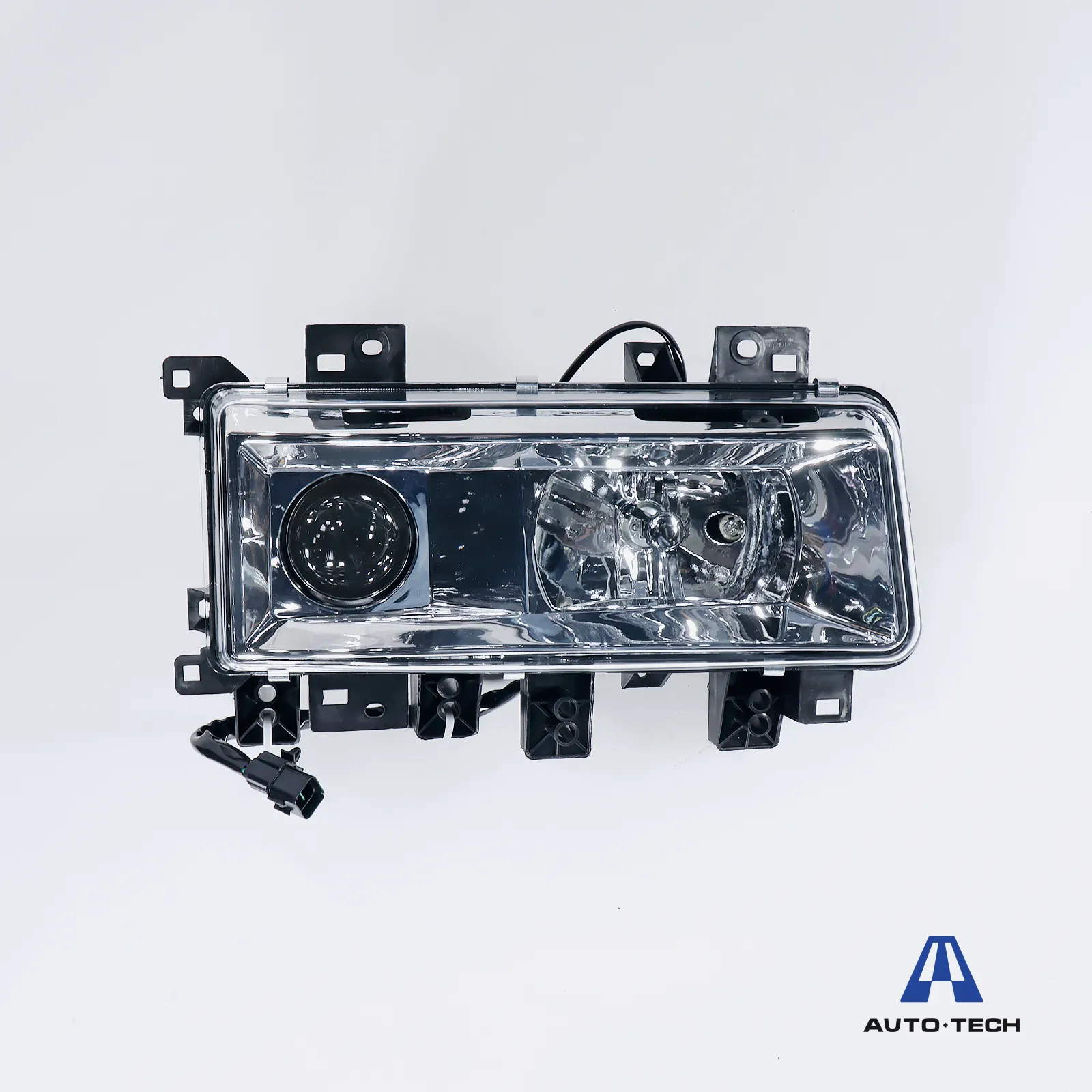 Фара правая CAMC AVTO-TECH AT1174