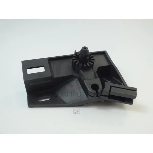 Кронштейн ручки капота QUATTRO FRENI QF42G00088