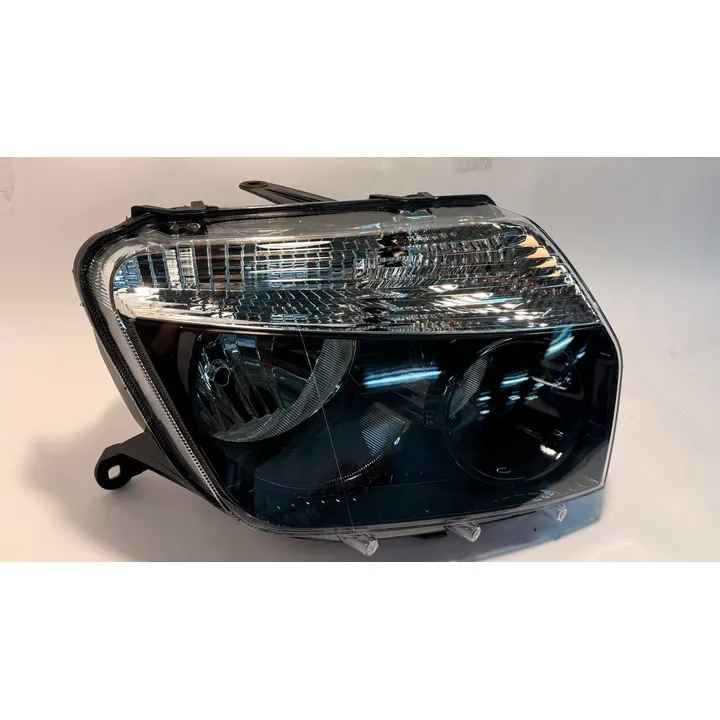 Фара правая RENAULT Duster (10-15) (черная), Уценка RENAULT Duster (10-15) NSP NSP07260101891R-N0 Уценка
