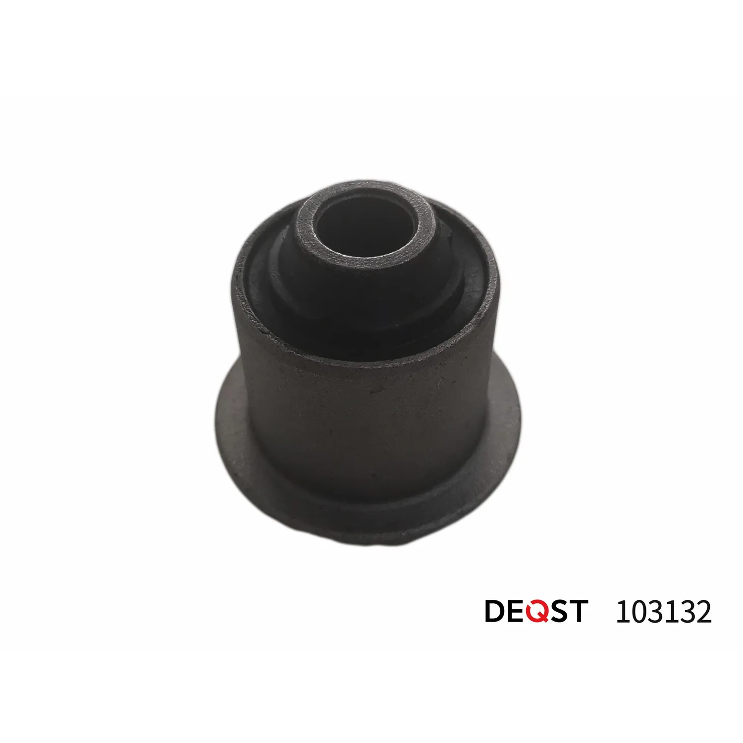 Сайлентблок рычага пер. RENAULT LOGAN/SANDERO 04-. DEQST 103132