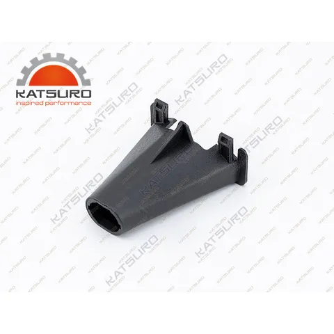 Отбойник капота KATSURO KAT134BM