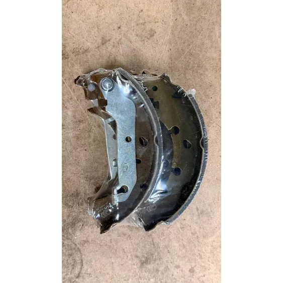 Колодки тормозные барабанные, Уценка FORD FIESTA, FUSION, MAZDA 2 PILENGA BS-P 8454-N0 Уценка