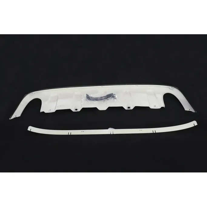 Спойлер заднего бампера молдинг нижний серебро Volvo XC60 2008-2013 DoCar 30764994-DCR