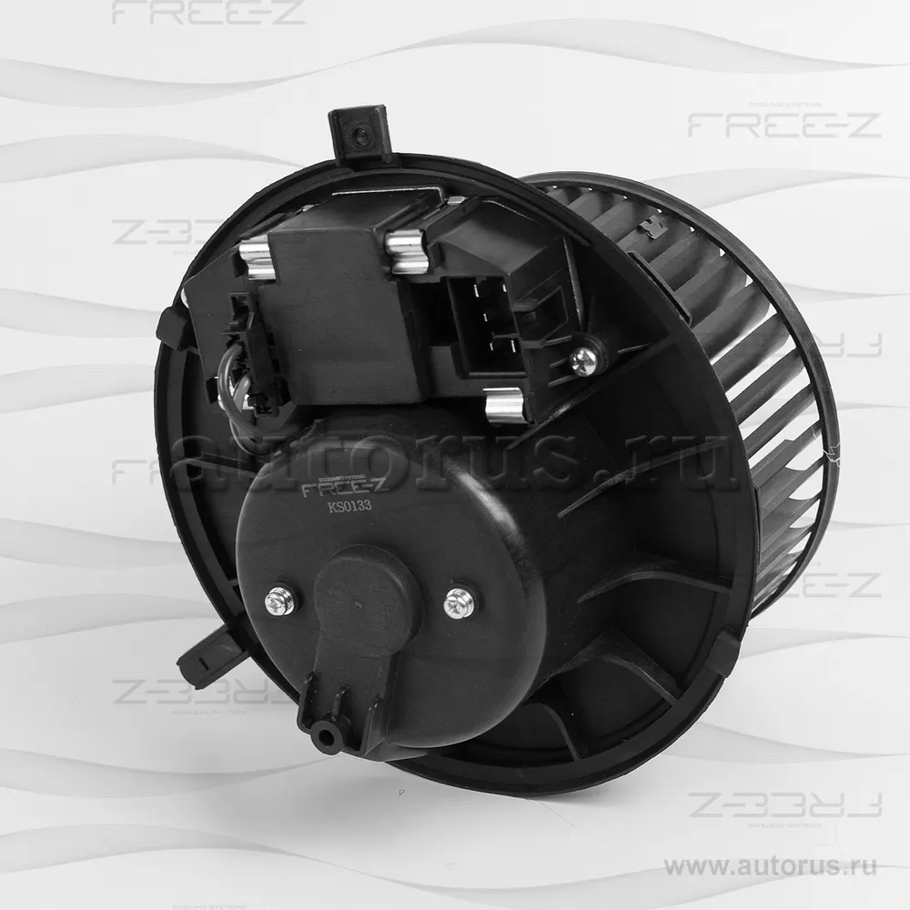 Вентилятор отопителя (с регулятором) AUDI A3 03->SKODA Octavia 04->VW Golf/Jetta/Passat FREE-Z KS0133