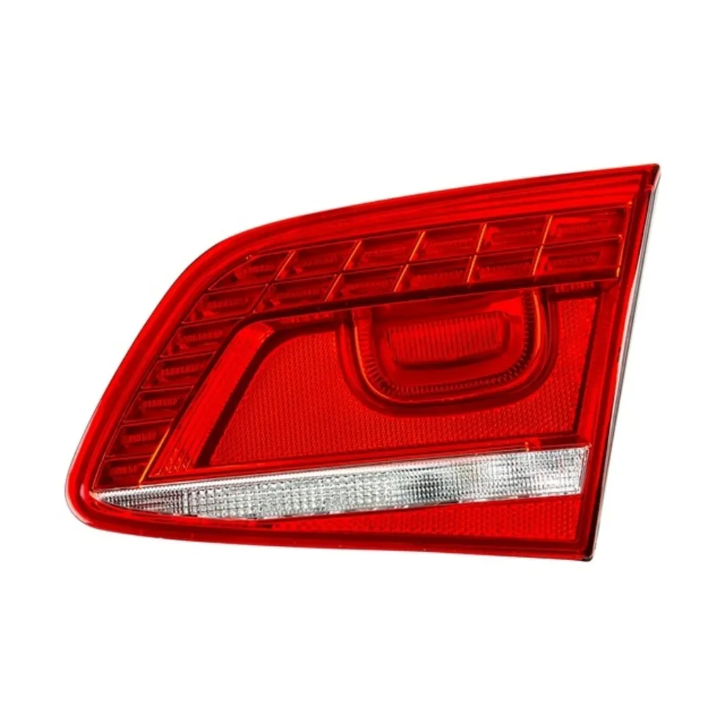 Фонарь задний правый внутренний PASSAT B7 2011-2015 VWL0409003R