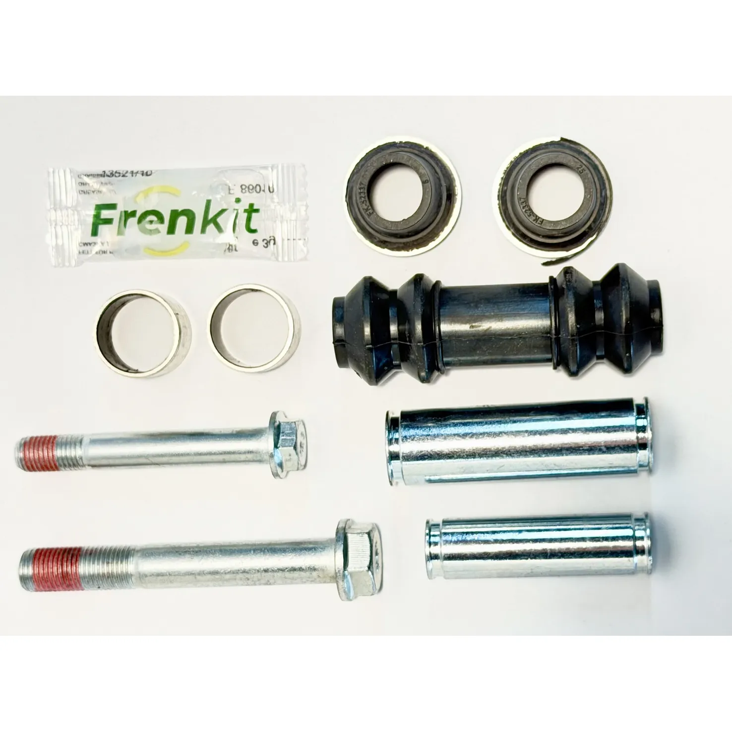 Ремкомплект направляющих суппорта, Уценка RENAULT MASTER II (1999-2010) BOSCH Frenkit 820003-N0 Уценка