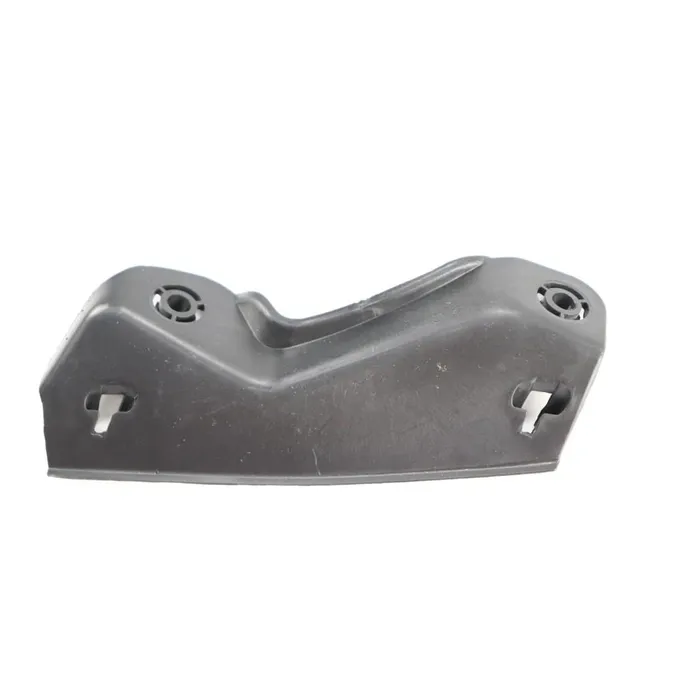 Кронштейн крепления бампера к крылу Прав. VW Passat B6 2005-2010 DoCar 3C0807506DCR